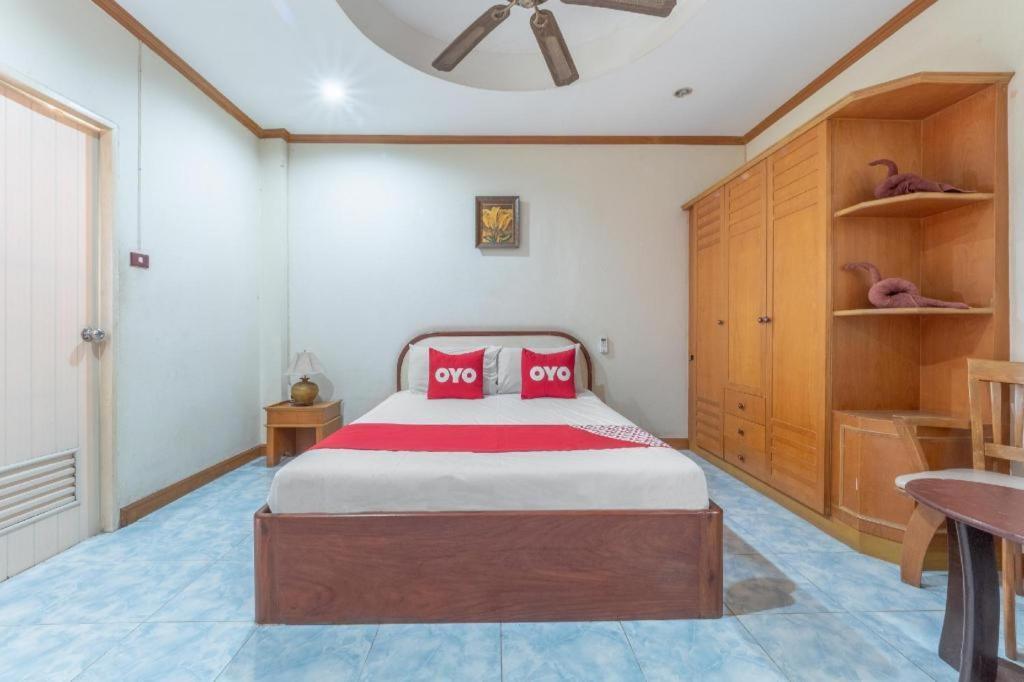Oyo 1125 Chokdee Inn Pattaya Eksteriør bilde